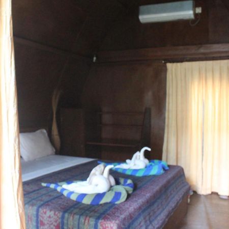 Coral Beach Pizza Cottages Τζίλι Τραγουανγκάν Εξωτερικό φωτογραφία
