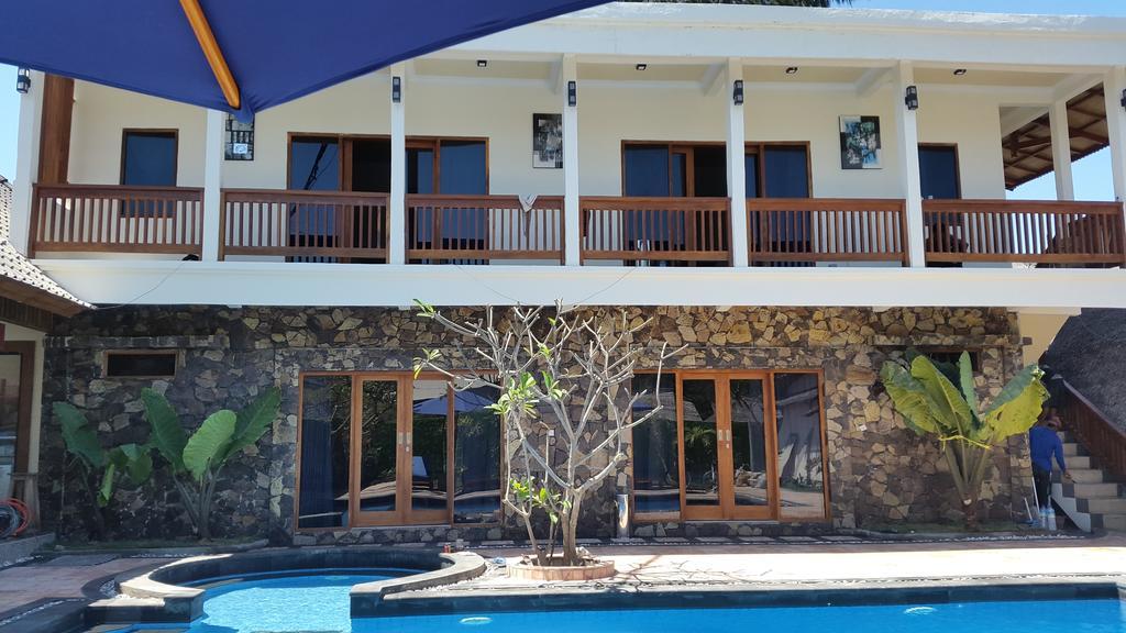 Coral Beach Pizza Cottages Τζίλι Τραγουανγκάν Εξωτερικό φωτογραφία
