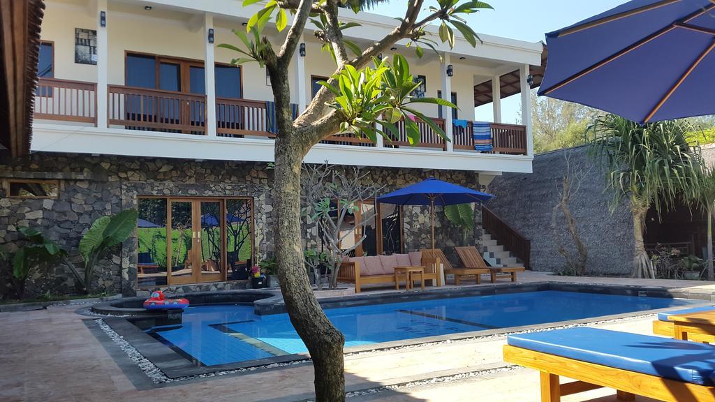 Coral Beach Pizza Cottages Τζίλι Τραγουανγκάν Εξωτερικό φωτογραφία