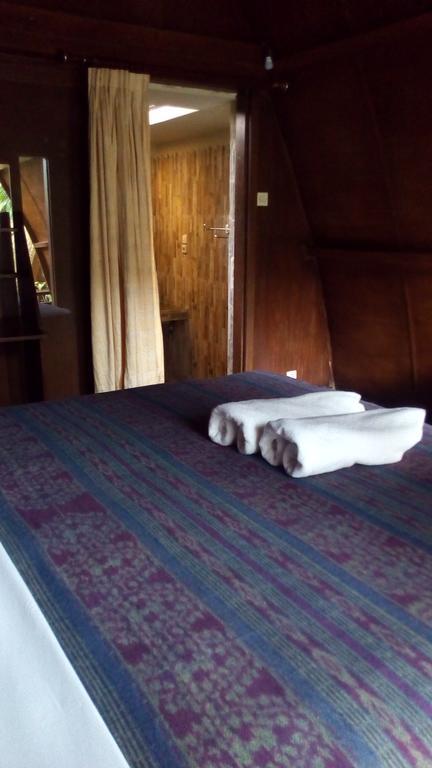 Coral Beach Pizza Cottages Τζίλι Τραγουανγκάν Εξωτερικό φωτογραφία